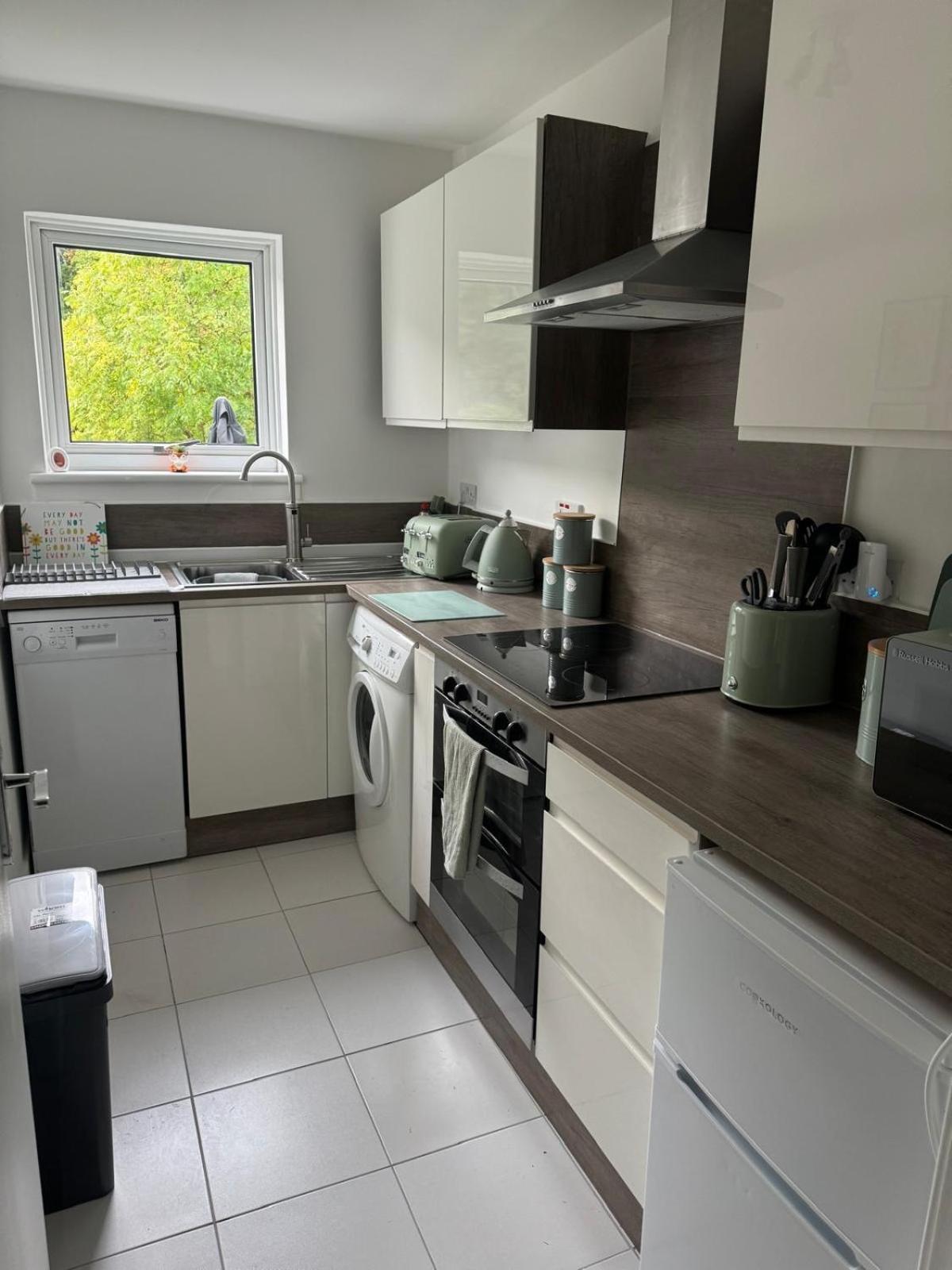 Loch Lomond Riverside Apartments B Balloch Esterno foto